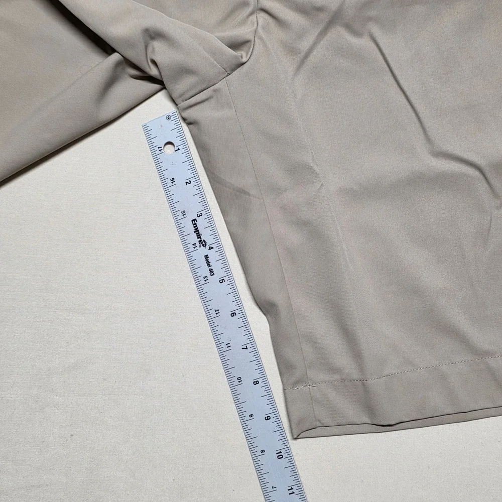 Callaway Men Khaki Golf Shorts Size 38 Flat Front Performance Beige/Tan Relax